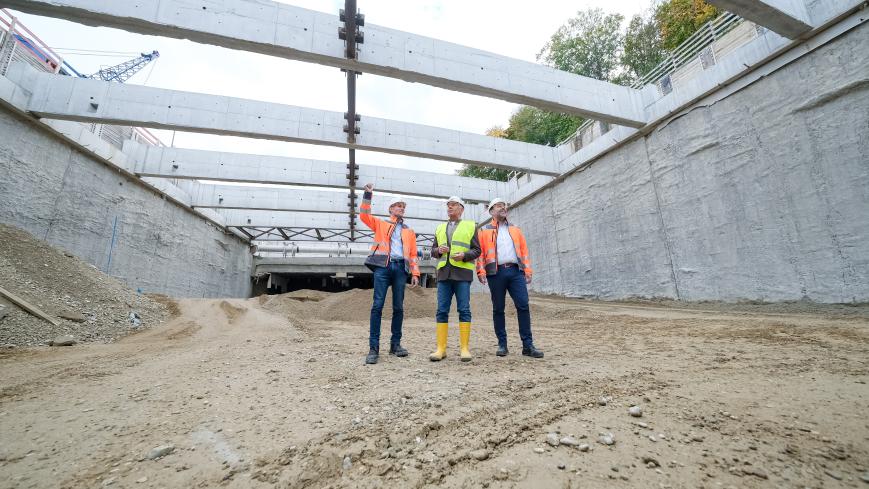 OB Dieter Reiter mit Vertretern des U-Bahn-Baus; Quelle: L. Simon